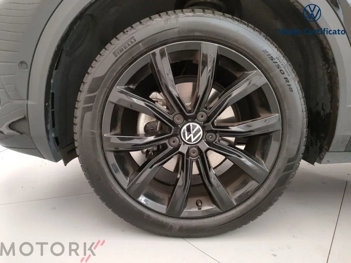 Volkswagen T-Roc usata a Varese (6)