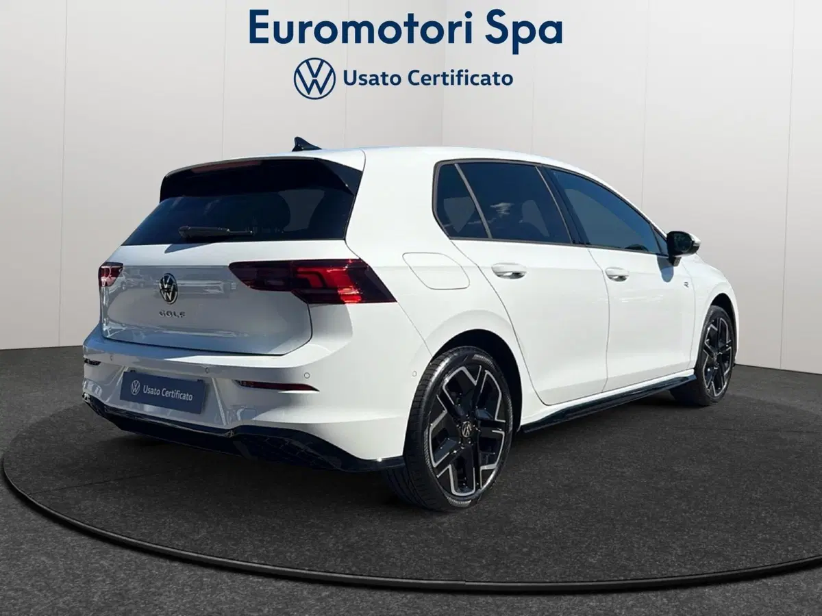 Volkswagen Golf nuova a Grosseto (4)