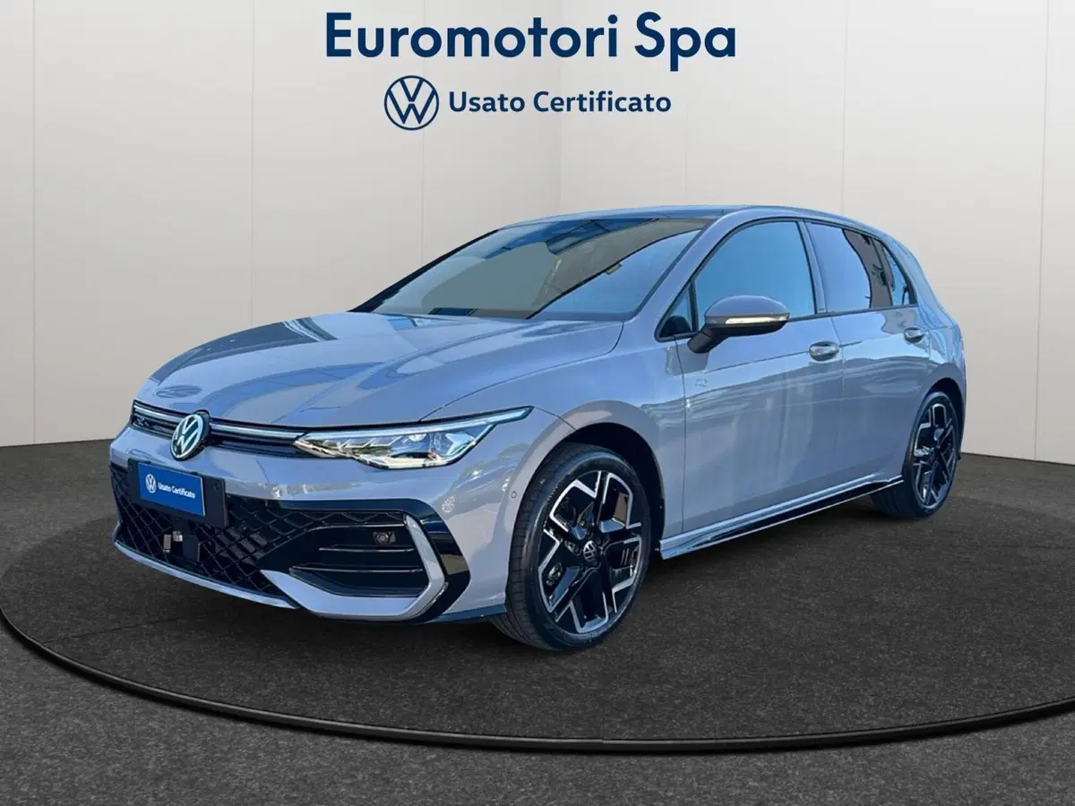 Volkswagen Golf nuova a Grosseto