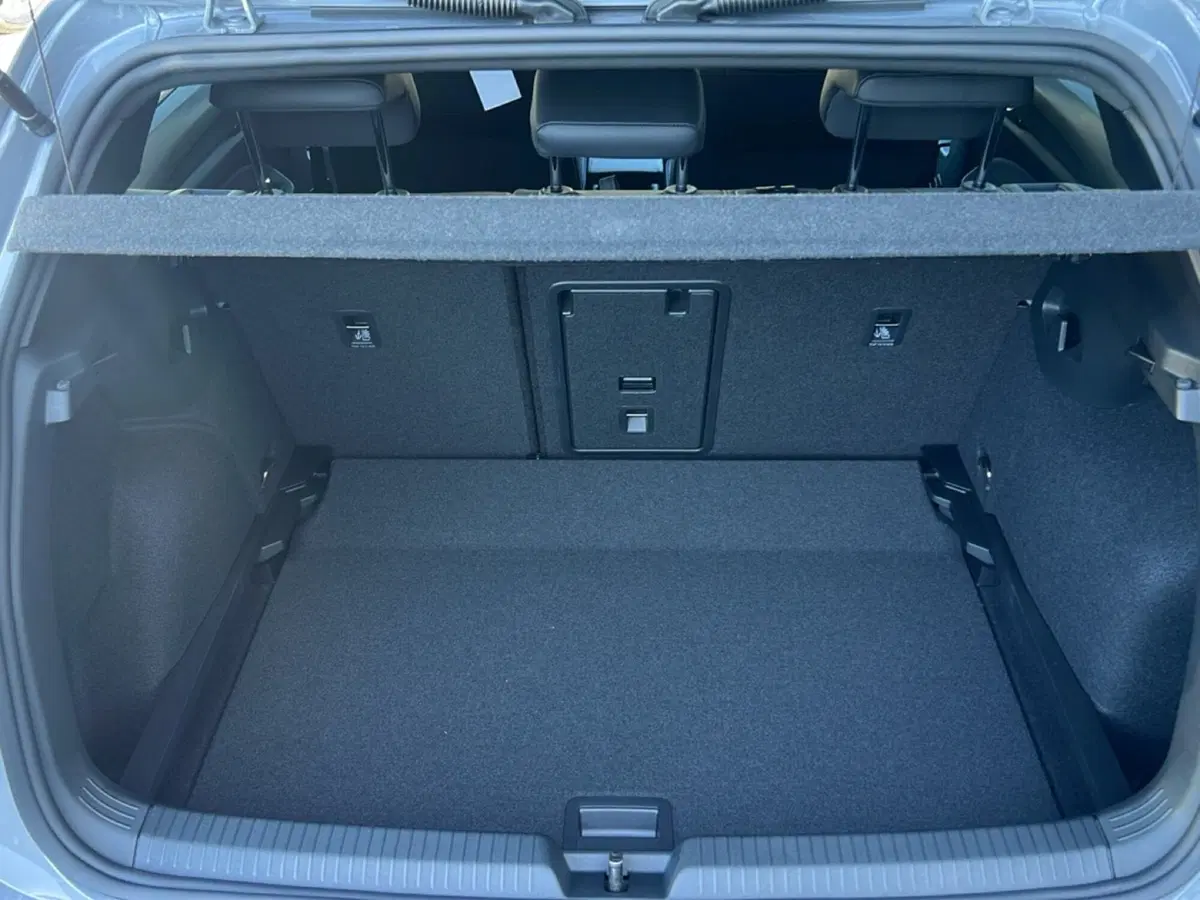 Volkswagen Golf nuova a Grosseto (10)