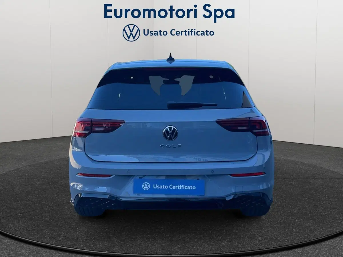 Volkswagen Golf nuova a Grosseto (4)