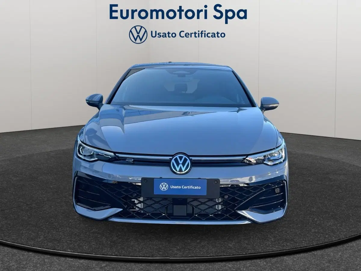 Volkswagen Golf nuova a Grosseto (8)