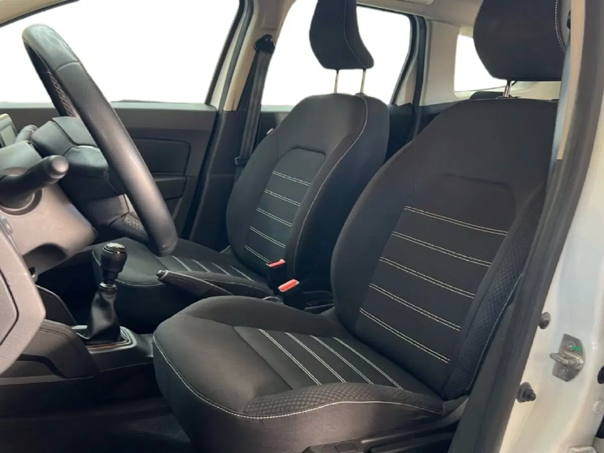 Dacia Duster usata a Roma (12)