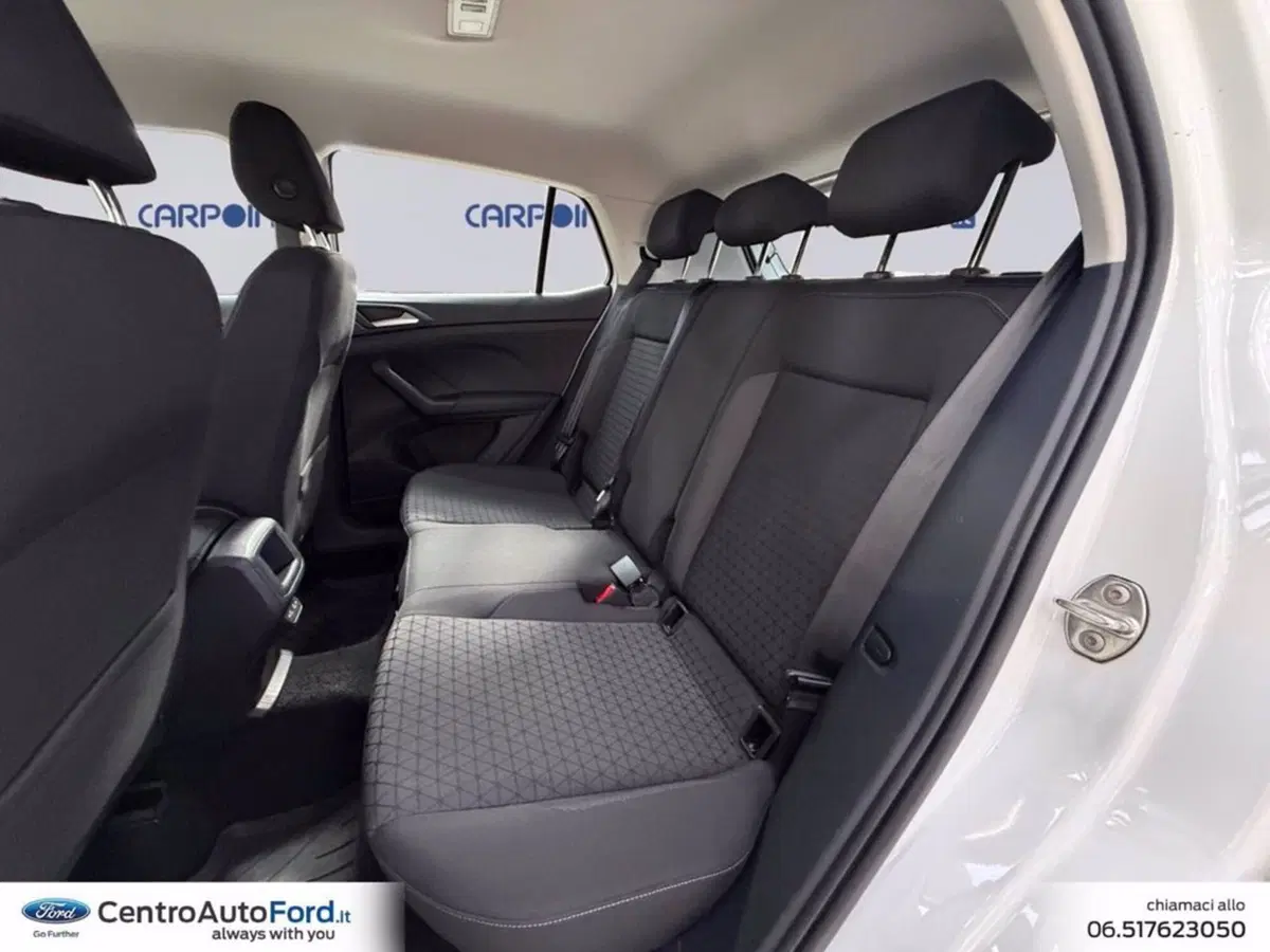 Volkswagen T-Cross usata a Roma (13)