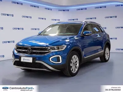 Volkswagen T-Roc 1.0 TSI Style del 2023 usata a Albano Laziale