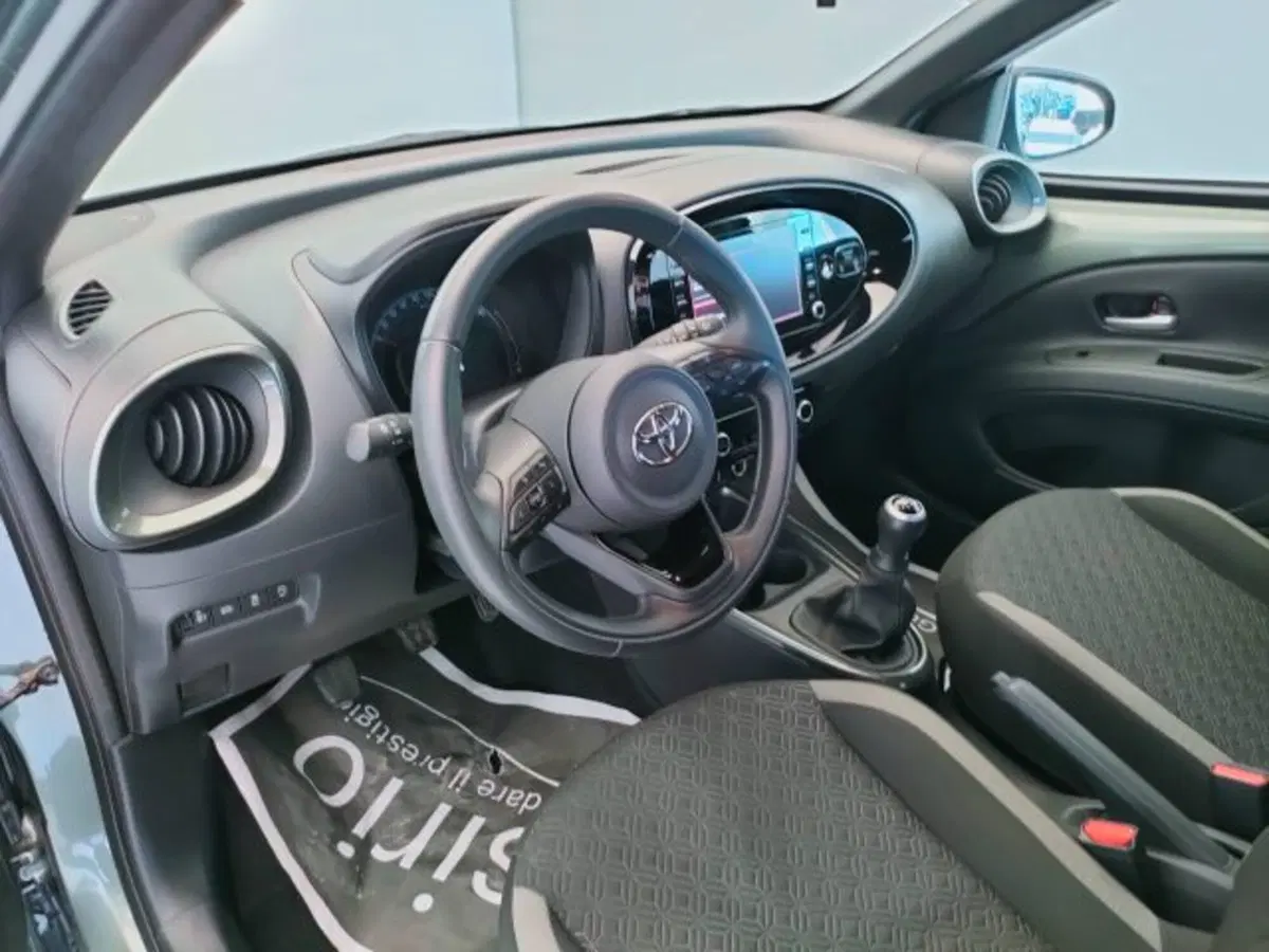 Toyota Aygo X usata a Teramo (13)