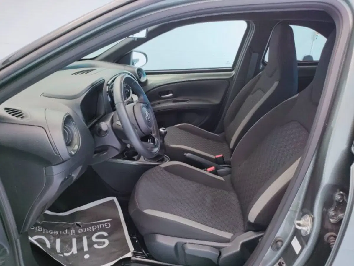 Toyota Aygo X usata a Teramo (14)