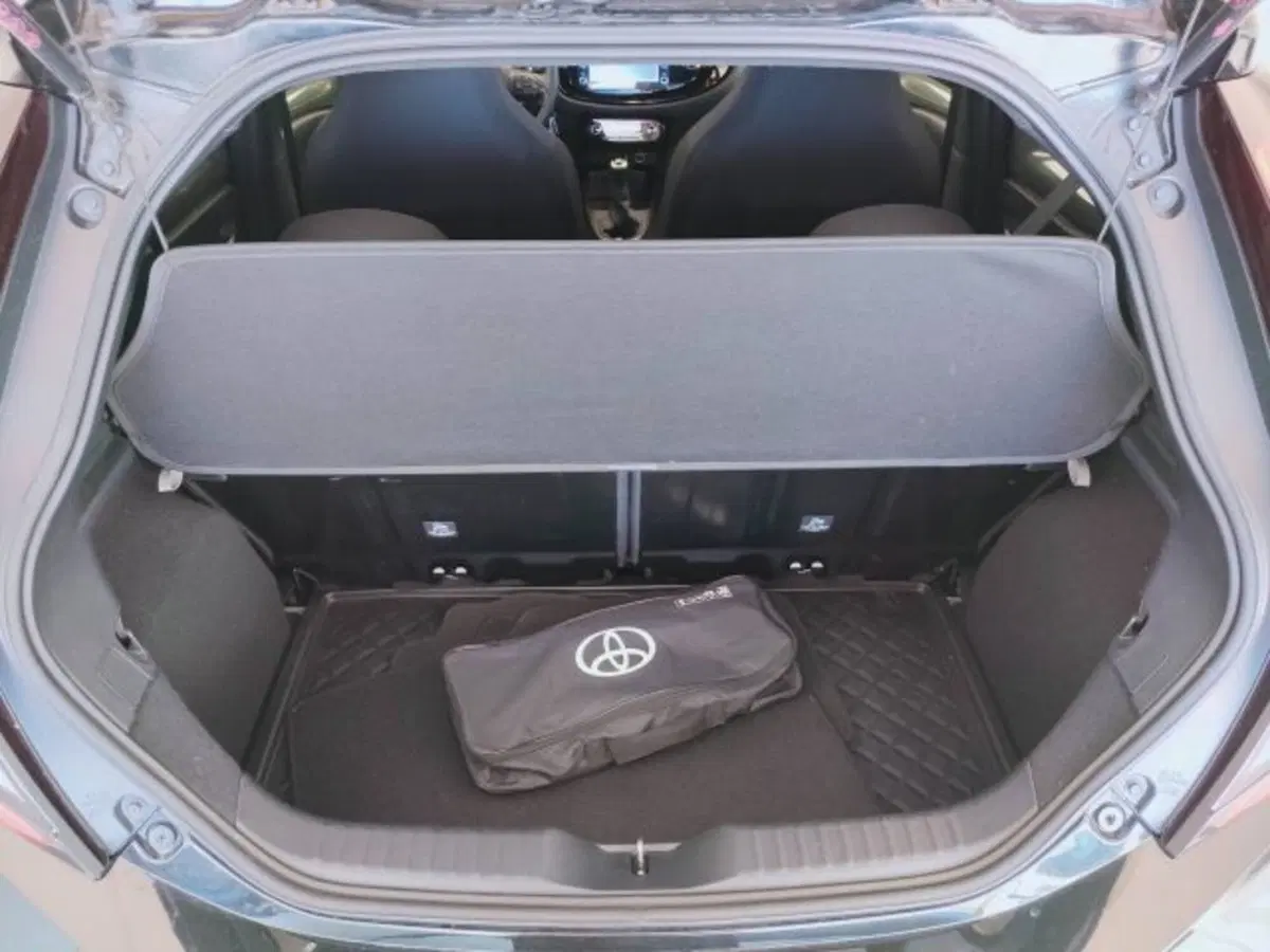Toyota Aygo X usata a Teramo (9)