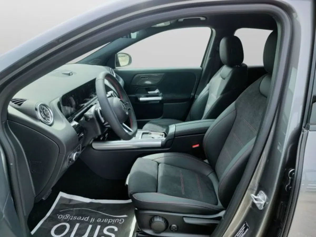 Mercedes-Benz GLA SUV nuova a Teramo (15)