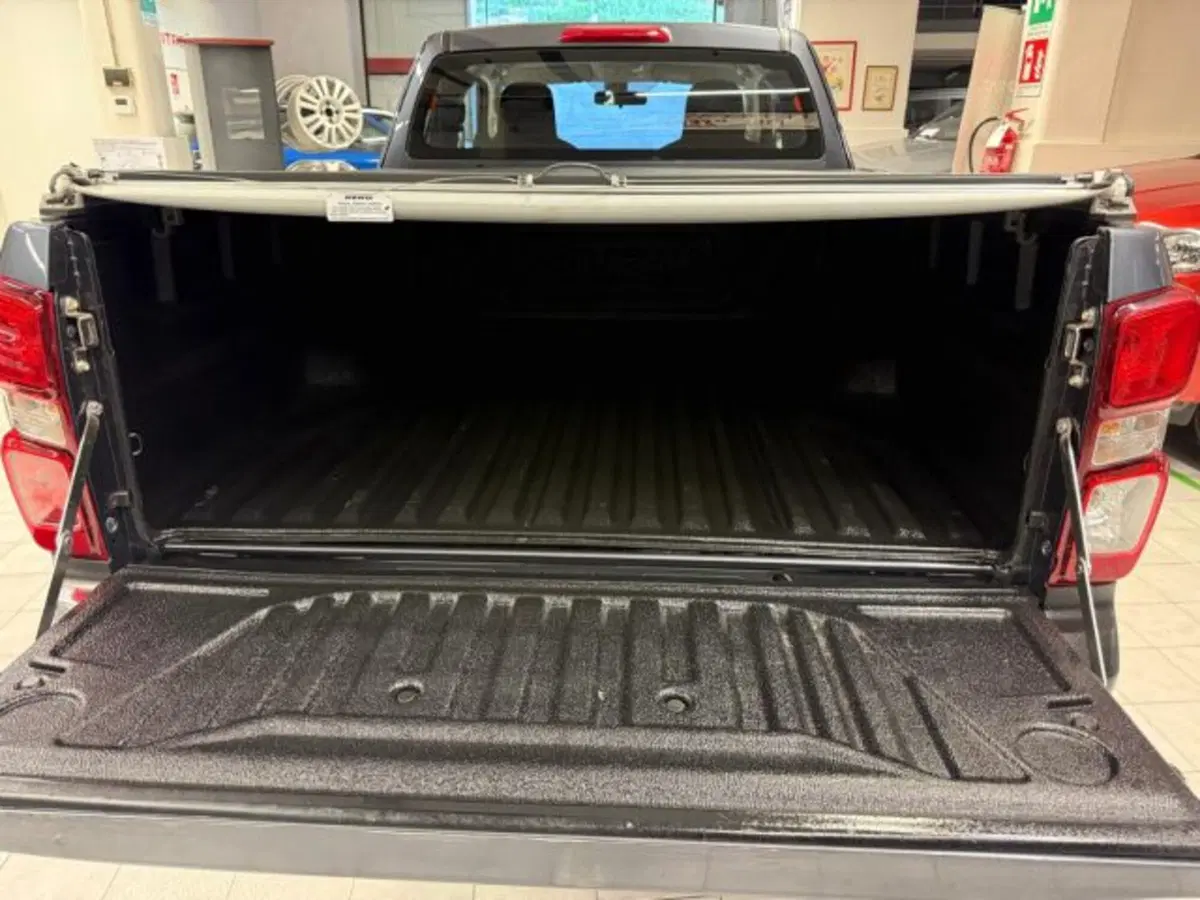 Isuzu D-Max Pick-up usata a Siena (6)