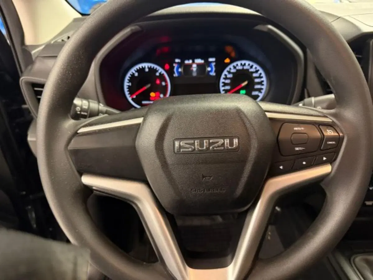 Isuzu D-Max Pick-up usata a Siena (9)