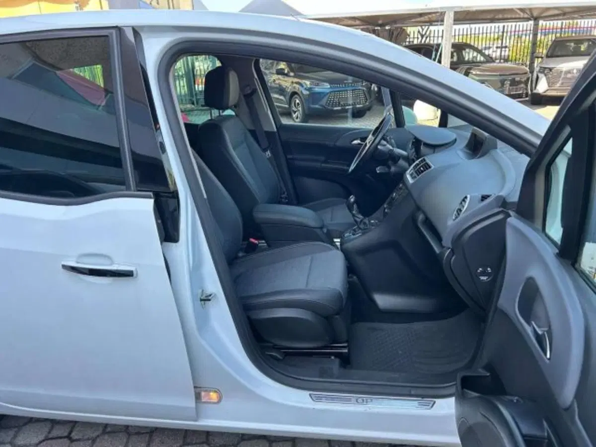 Opel Meriva usata a Firenze (15)