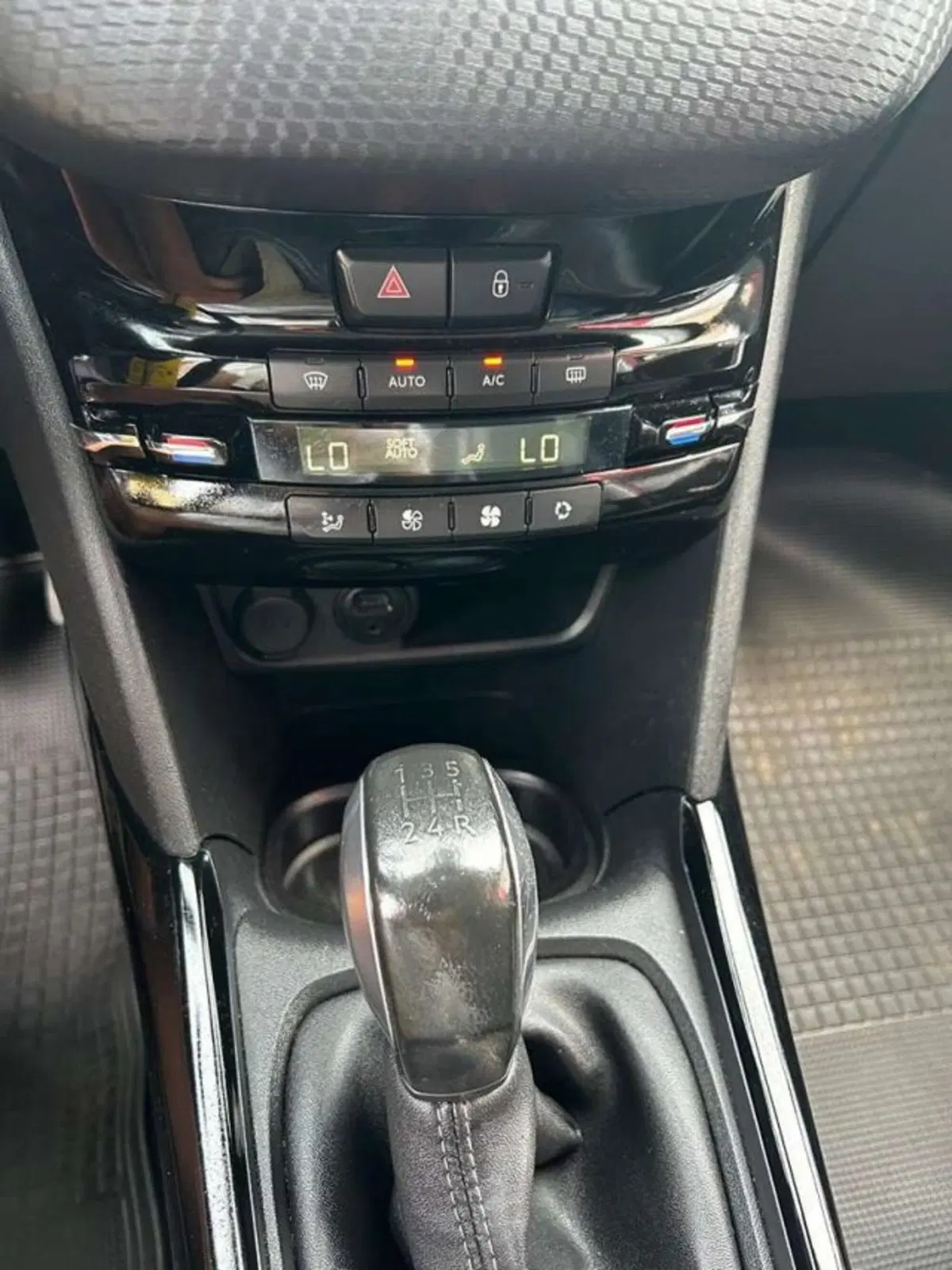 Peugeot 2008 usata a Firenze (11)