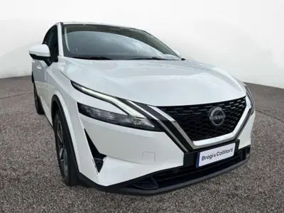 Nissan Qashqai 1.3 mhev N-Connecta 2wd 140cv del 2023 usata a Empoli