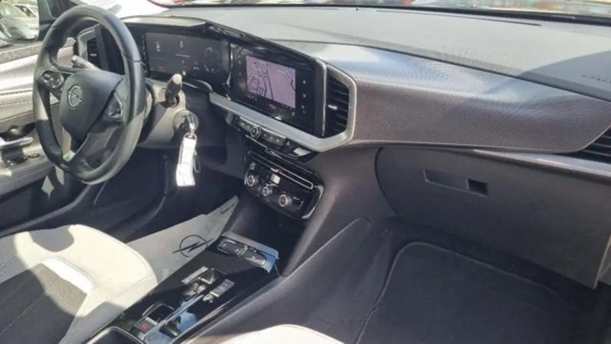 Opel Mokka usata a Savona (19)