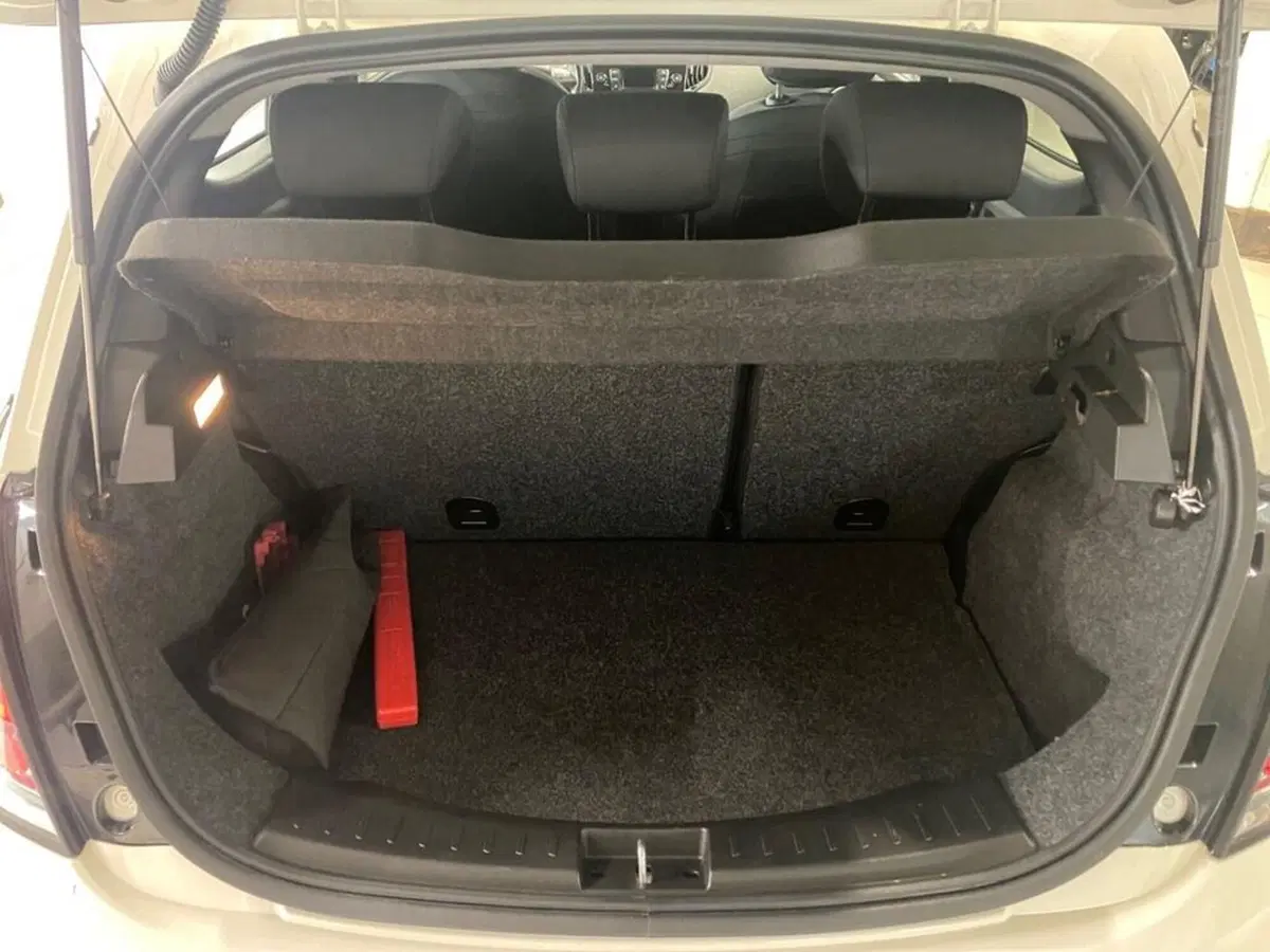 Lancia Ypsilon usata a Torino (9)