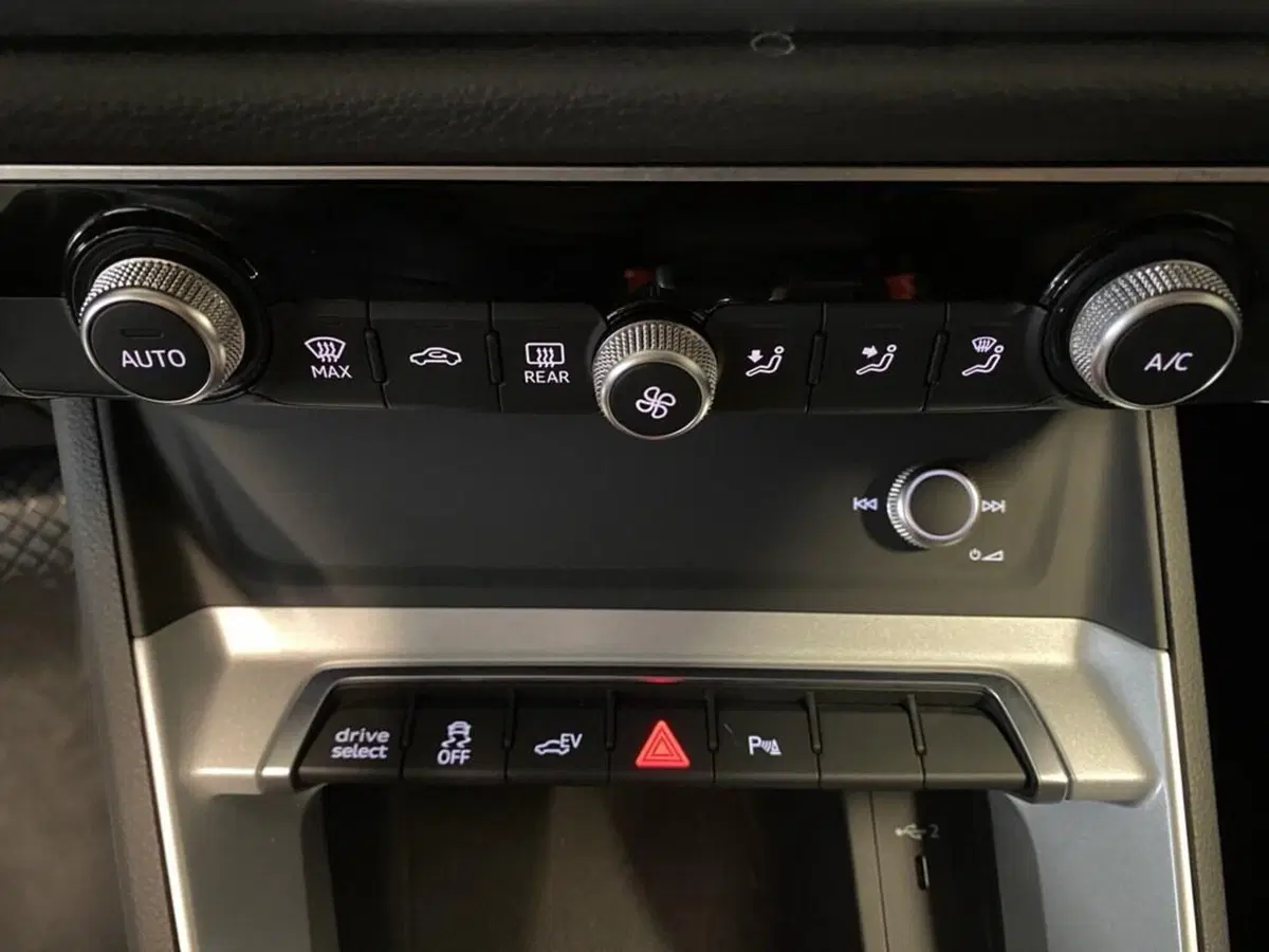 Audi Q3 Sportback usata a Torino (11)