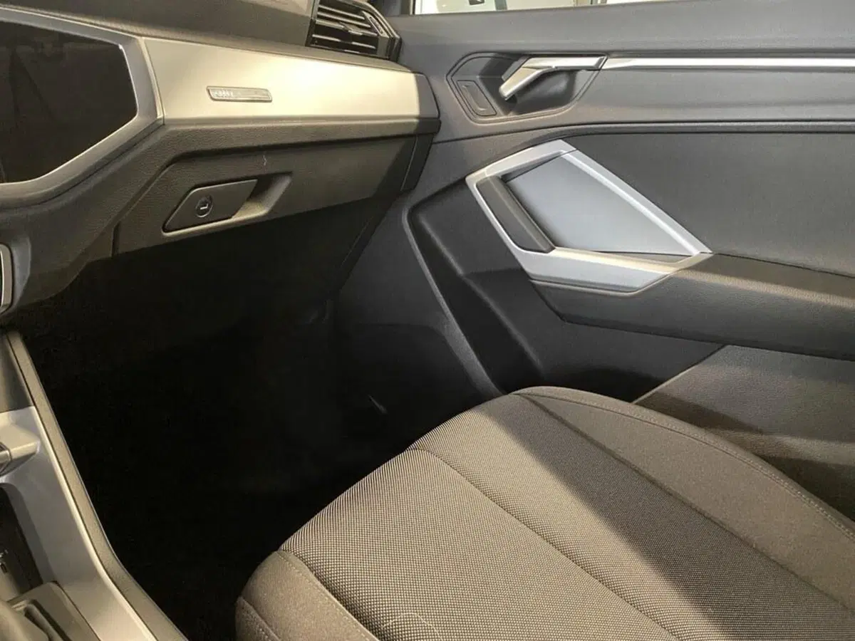 Audi Q3 Sportback usata a Torino (13)