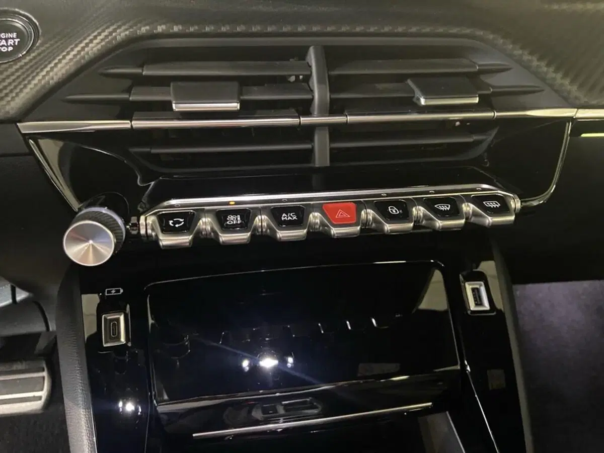 Peugeot 208 usata a Torino (11)