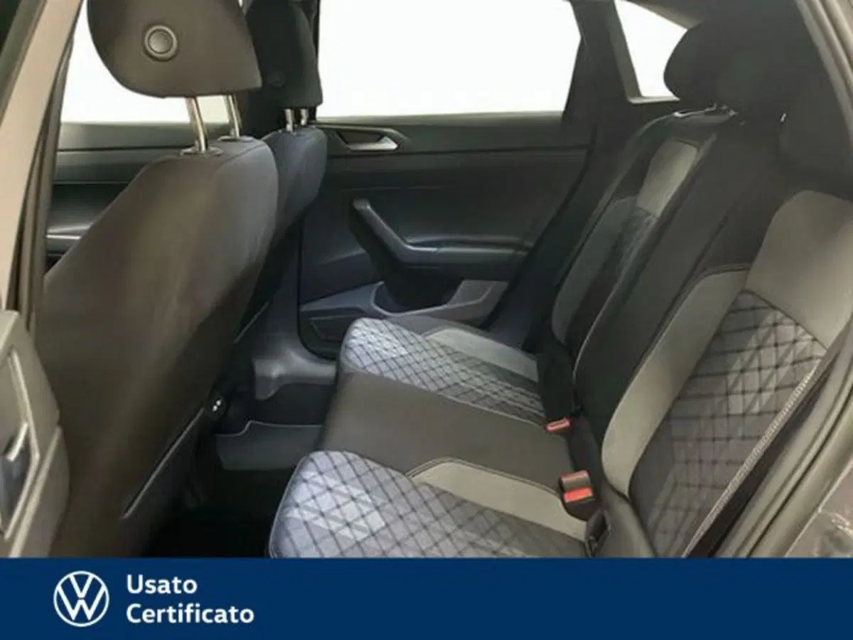 Volkswagen Taigo usata a Vicenza (12)