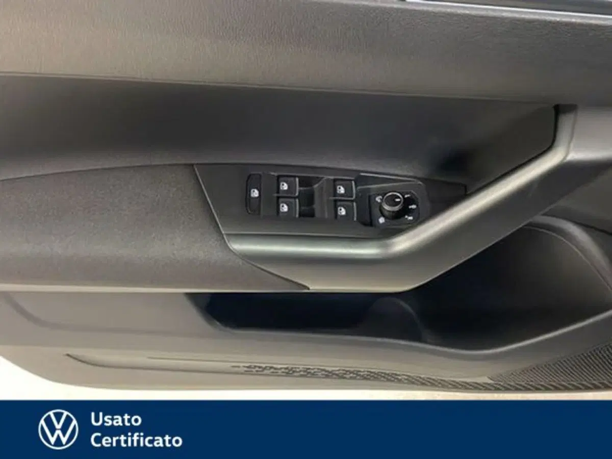 Volkswagen Taigo usata a Vicenza (18)