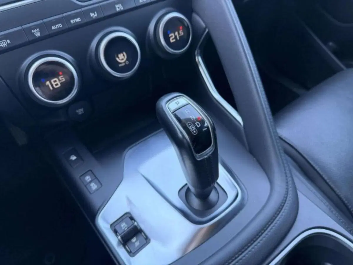 Jaguar E-Pace usata a Siena (14)
