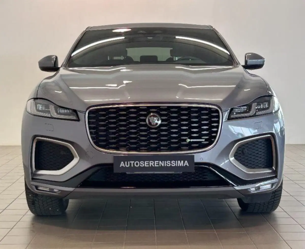 Jaguar F-Pace usata a Venezia (10)