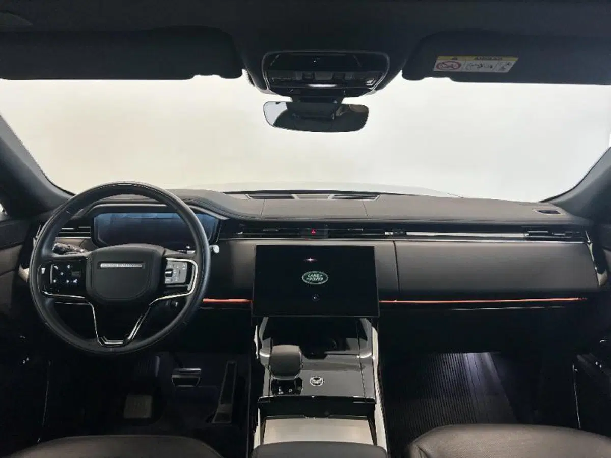 Land Rover Range Rover Sport usata a Venezia (14)