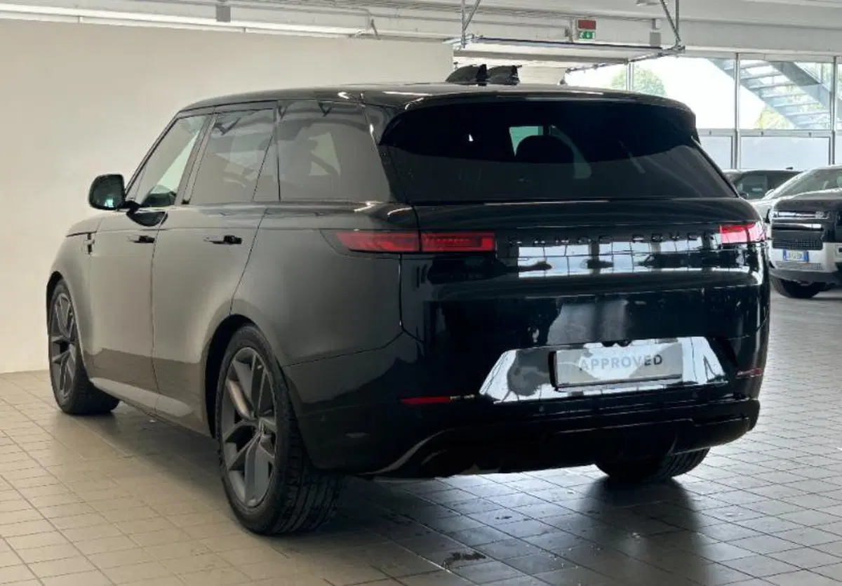 Land Rover Range Rover Sport usata a Venezia (3)