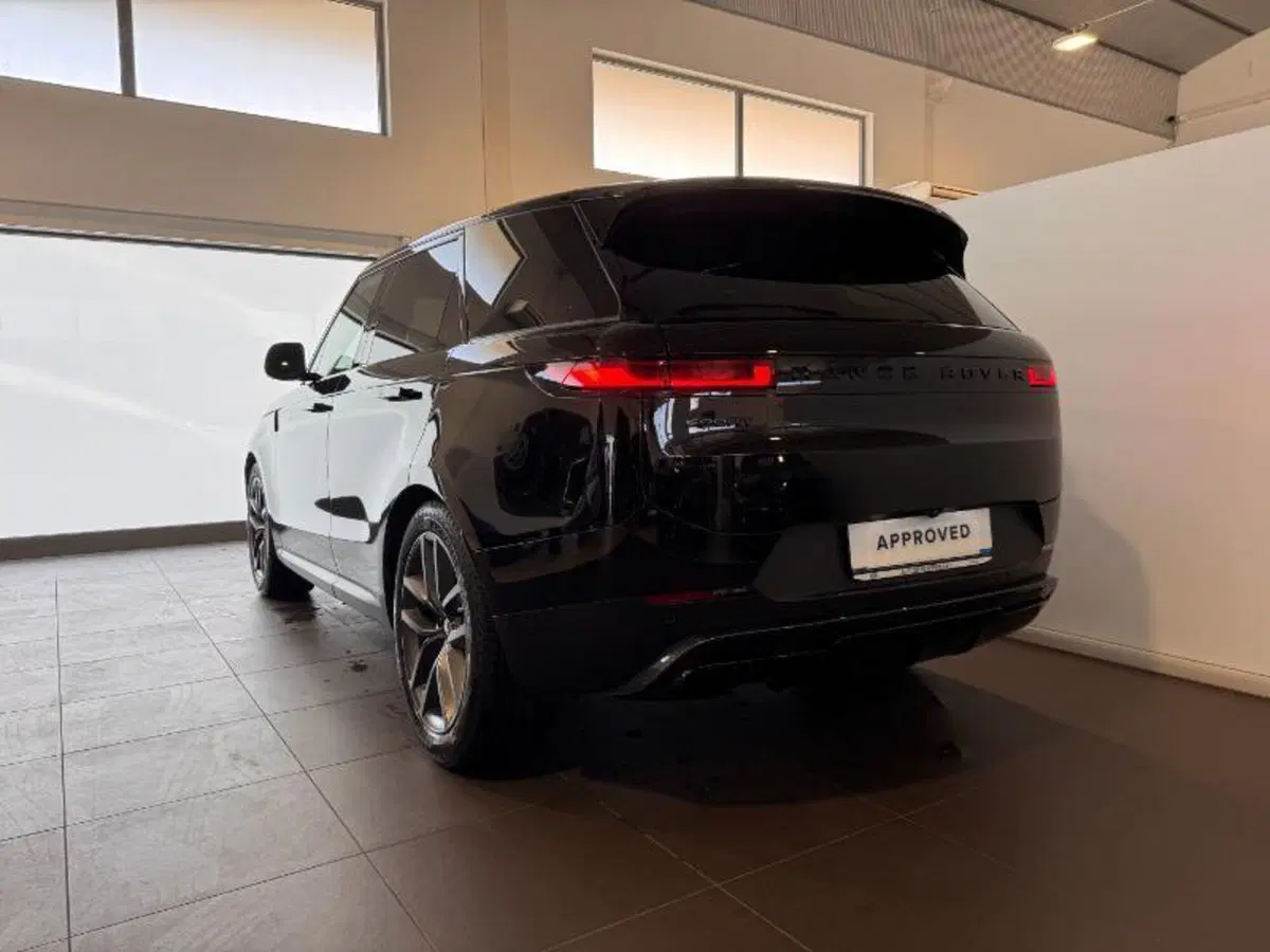 Land Rover Range Rover Sport usata a Venezia (12)