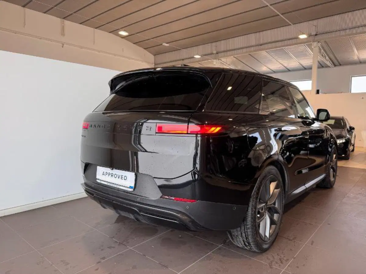 Land Rover Range Rover Sport usata a Venezia (17)