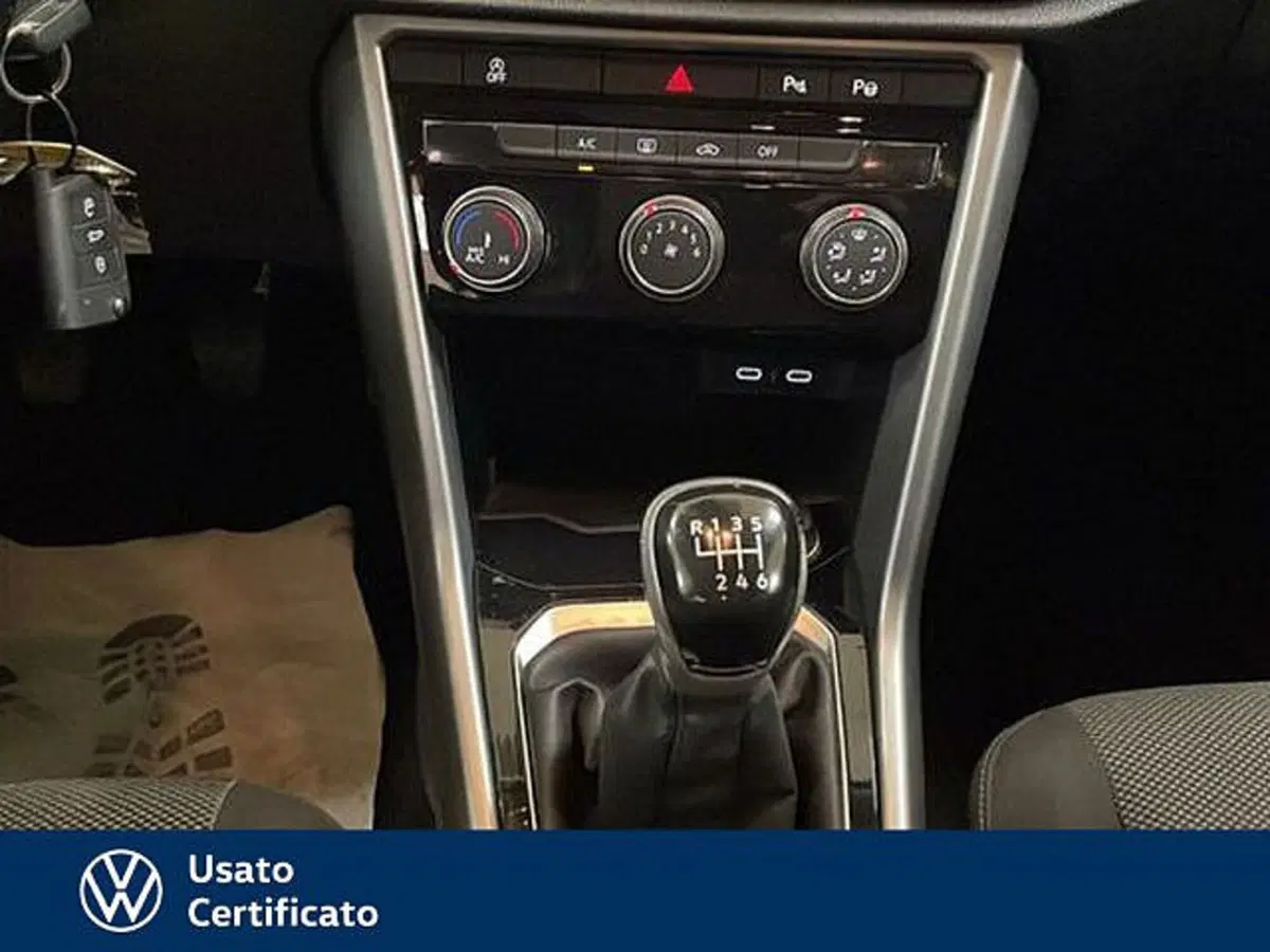 Volkswagen T-Roc usata a Vicenza (11)
