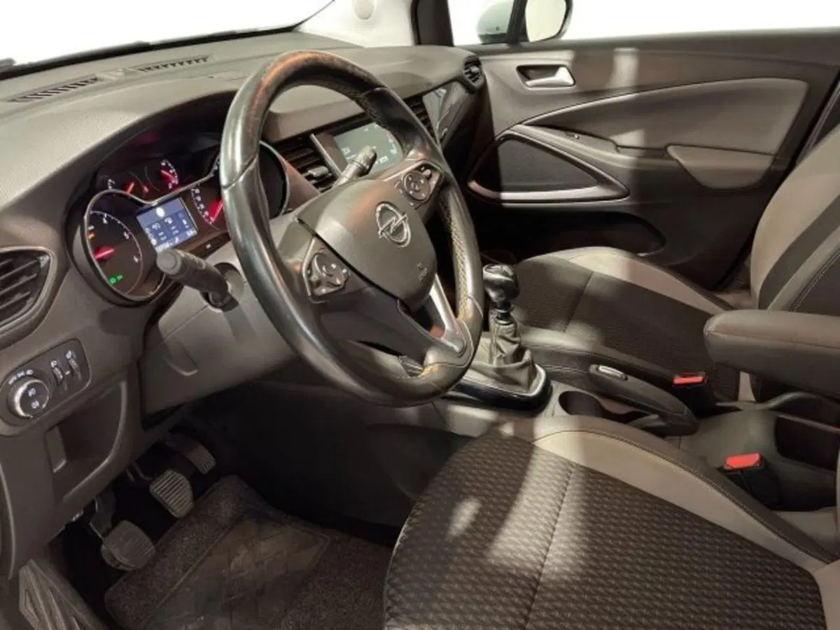 Opel Crossland X usata a Ancona (9)