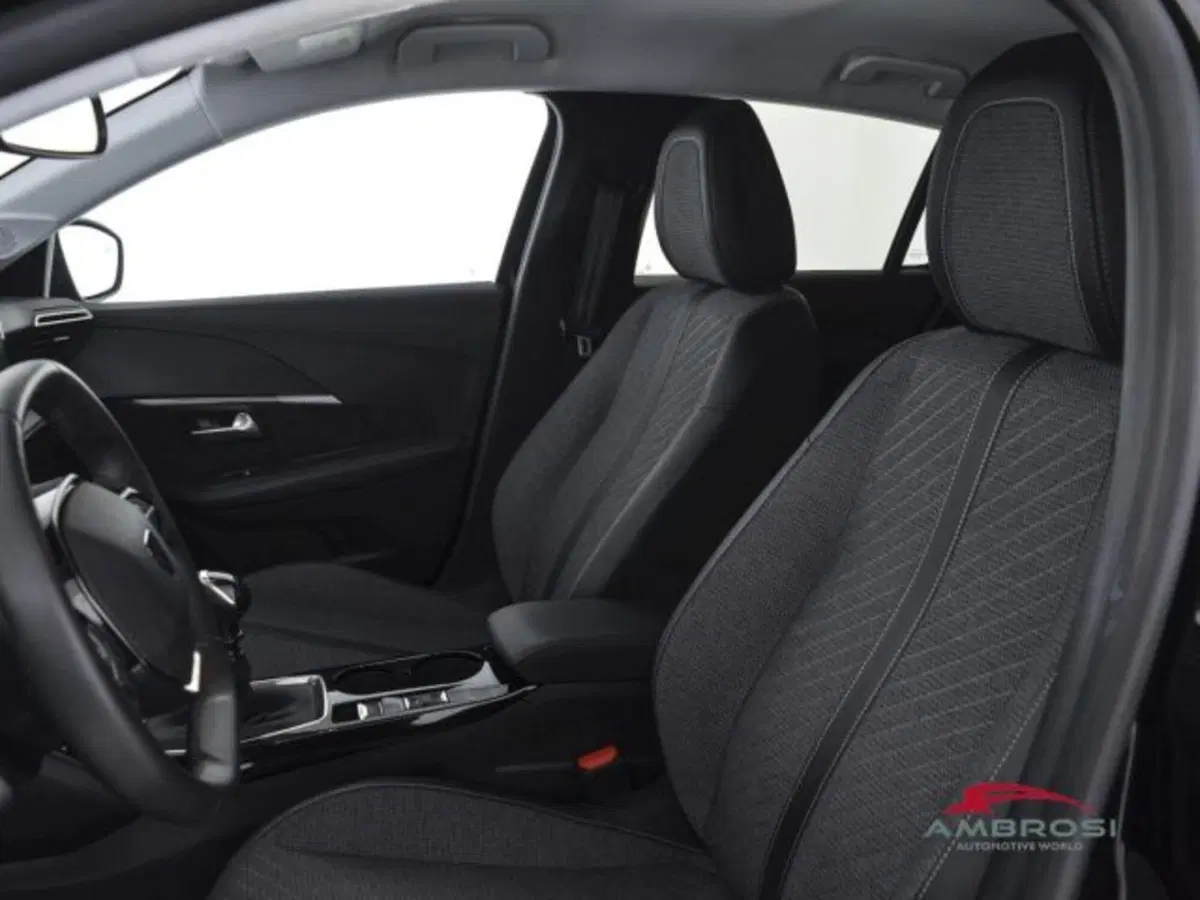 Peugeot 208 usata a Perugia (9)
