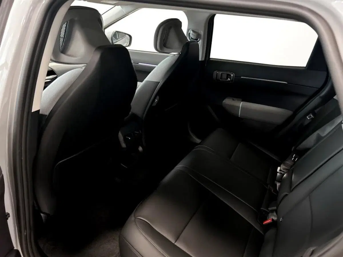 Kia EV4 nuova a Piacenza (10)