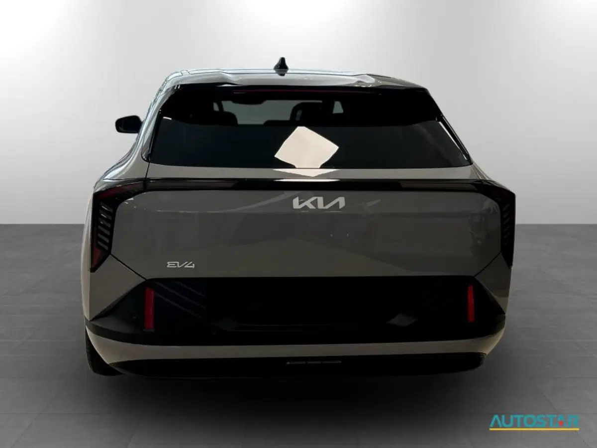 Kia EV4 nuova a Piacenza (5)
