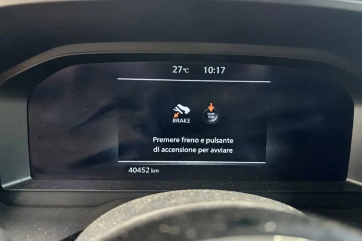 Nissan Qashqai usata a Latina (13)