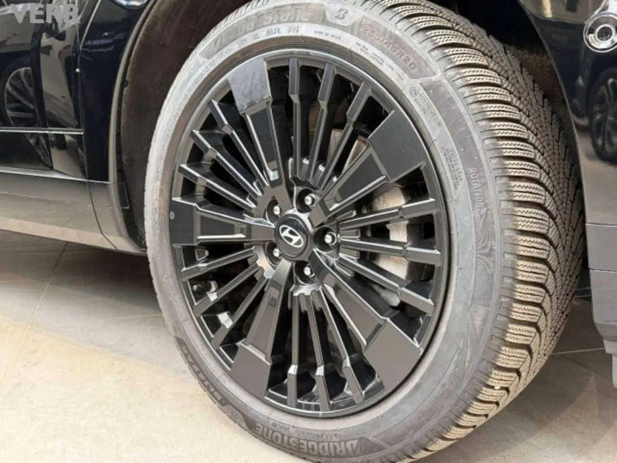 Hyundai Santa Fe usata a Milano (10)