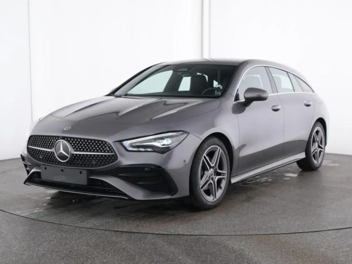 Mercedes-Benz CLA Shooting Brake usata a Novara