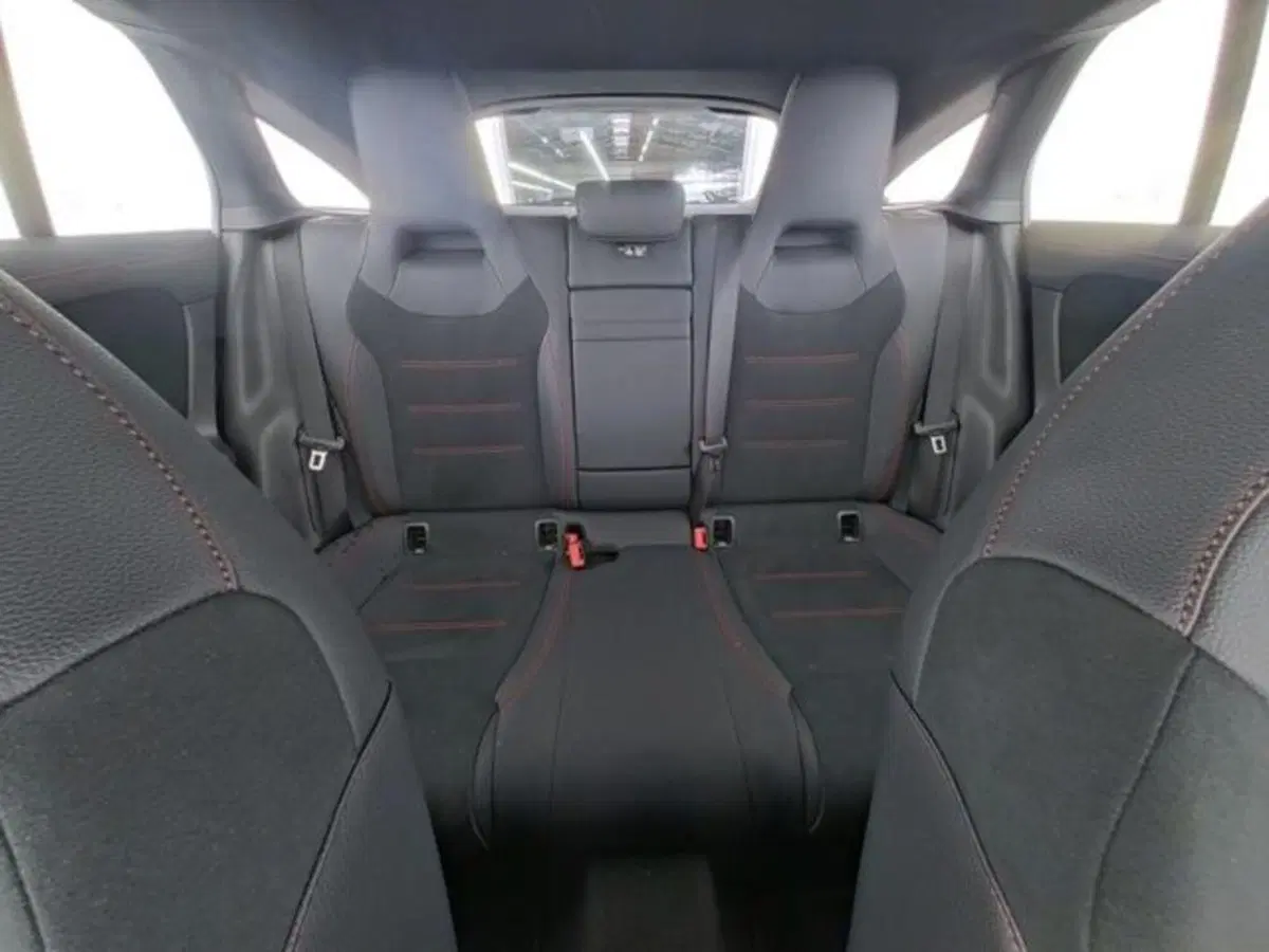 Mercedes-Benz CLA Shooting Brake usata a Novara (8)