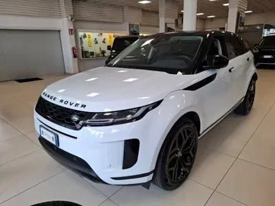 Land Rover Range Rover Evoque 2.0D I4 163CV AWD Auto R-Dynamic SE del 2023 usata a Abbiategrasso