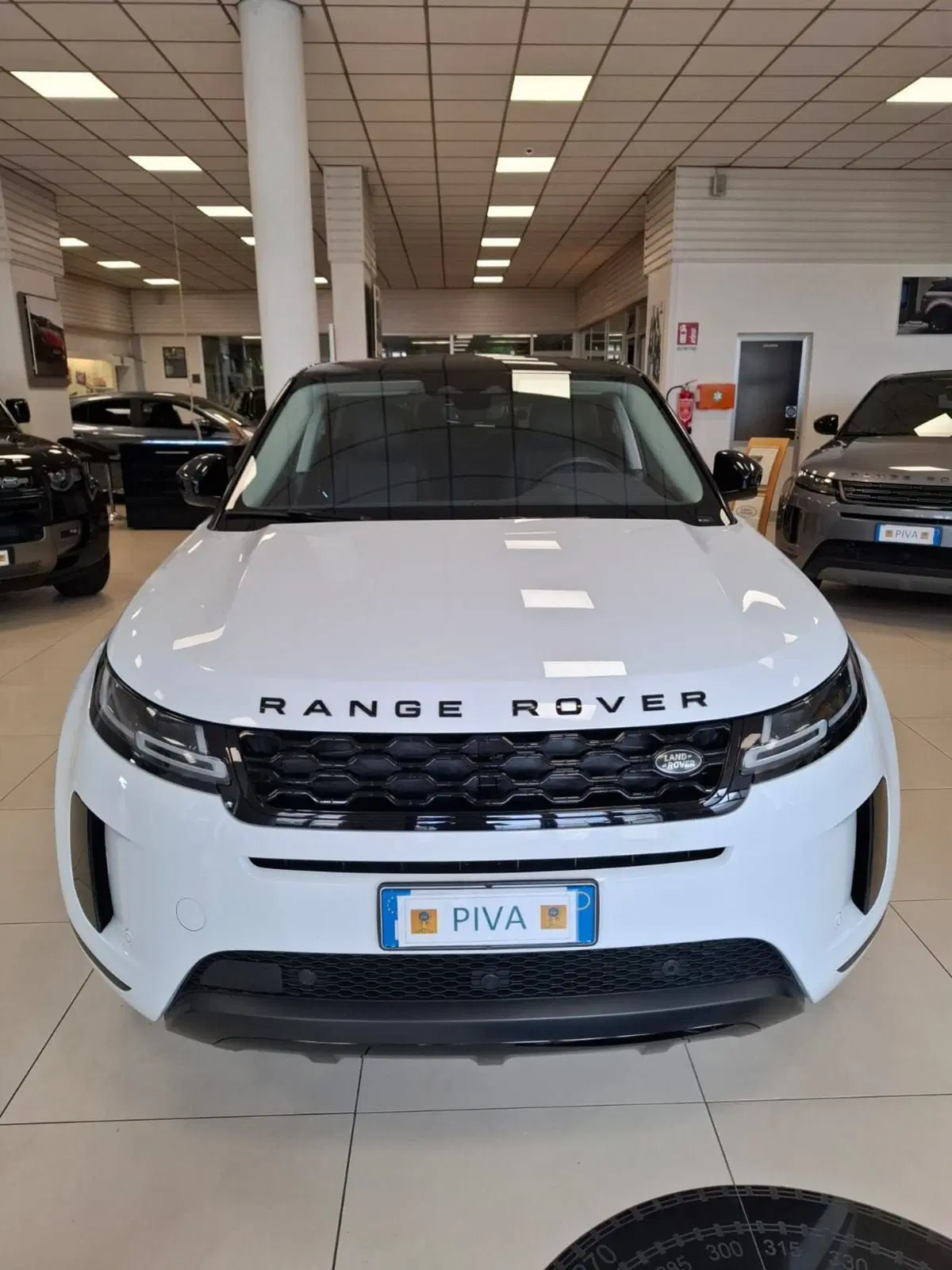 Land Rover Range Rover Evoque usata a Milano (3)