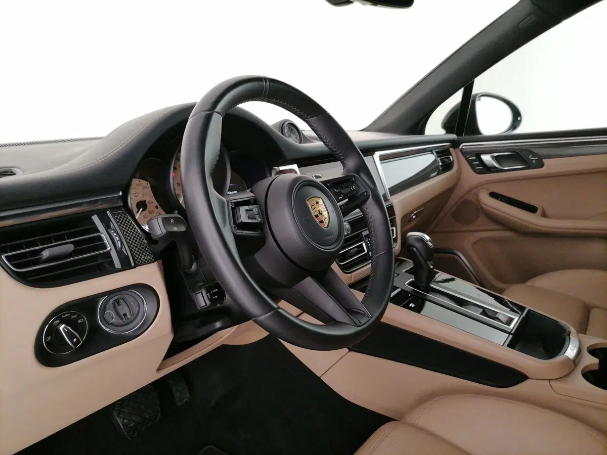 Porsche Macan usata a Roma (12)