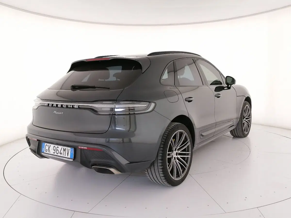 Porsche Macan usata a Roma (2)