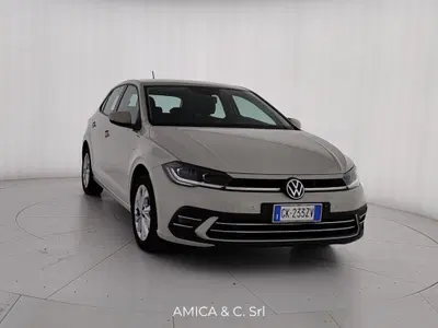 Volkswagen Polo 1.0 tsi Style 95cv del 2022 usata a Caserta