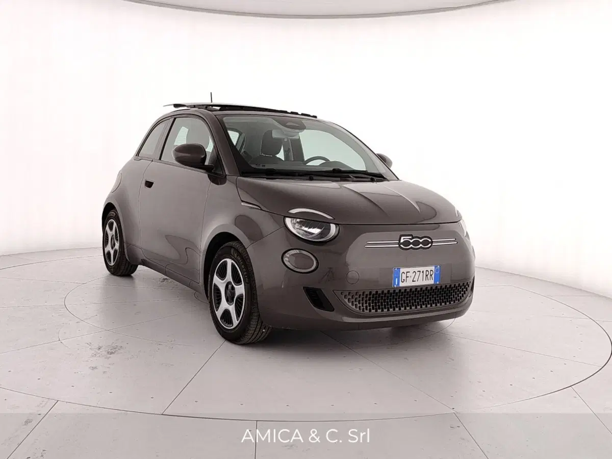Fiat 500e Cabrio usata a Caserta