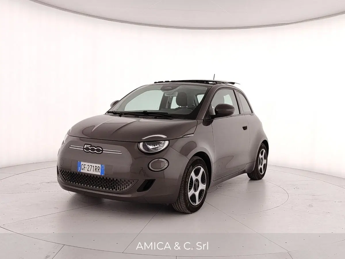 Fiat 500e Cabrio usata a Caserta (3)