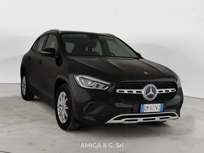 Mercedes-Benz GLA SUV 180 d Business Extra auto del 2022 usata a Caserta