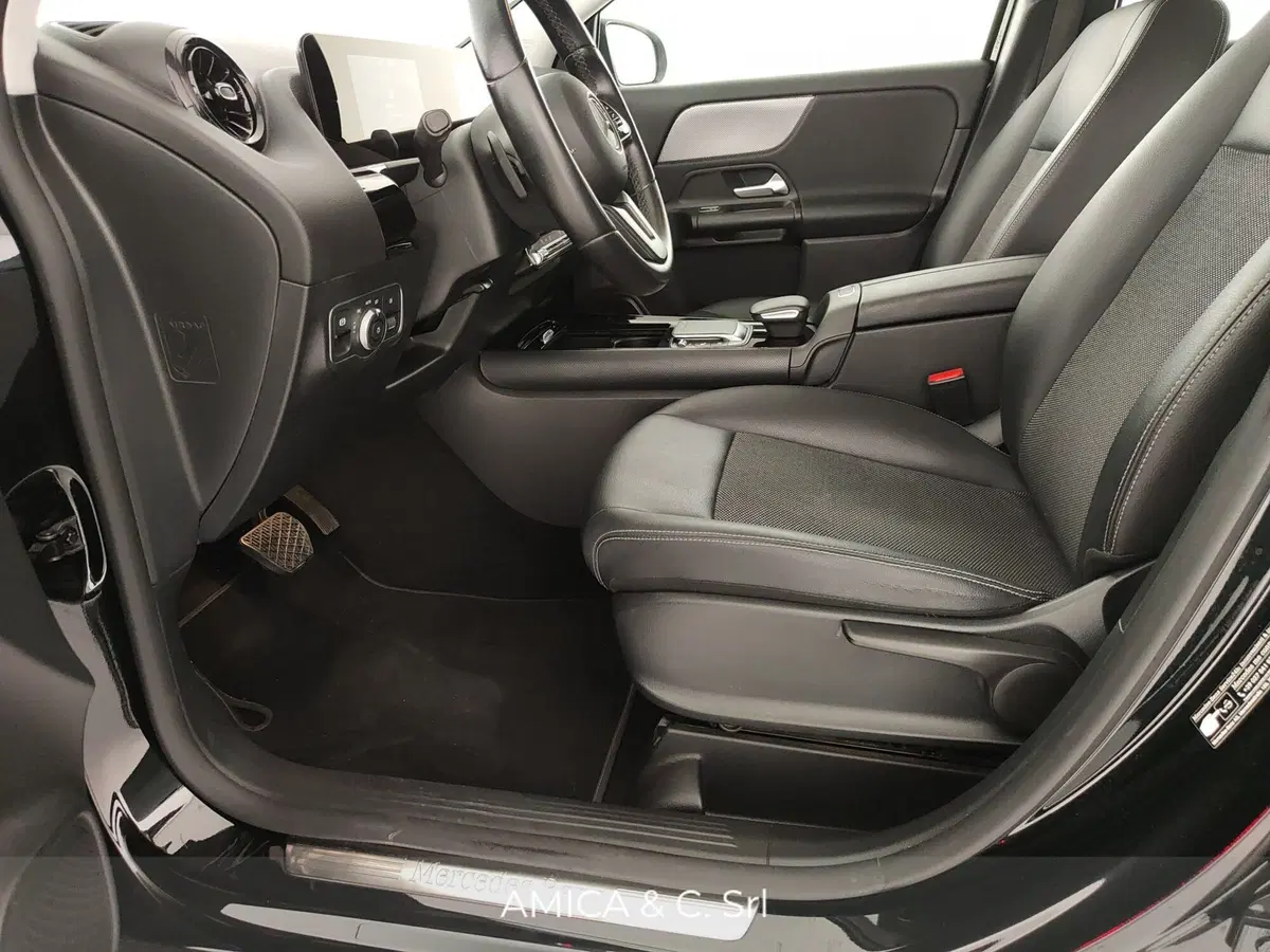 Mercedes-Benz GLA SUV usata a Caserta (14)