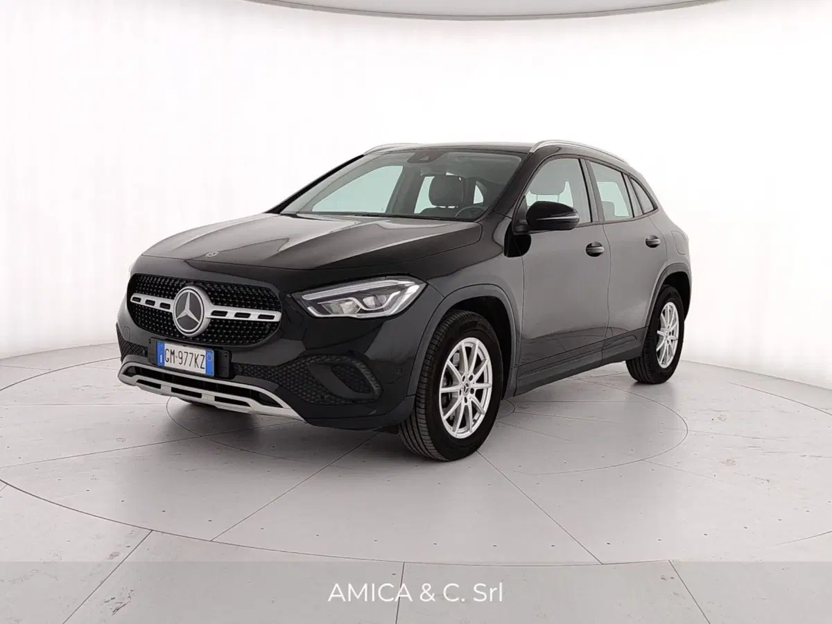 Mercedes-Benz GLA SUV usata a Caserta (3)